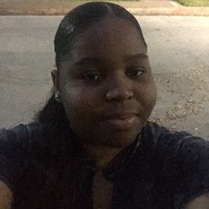 Meet your Posher, Lakeisha